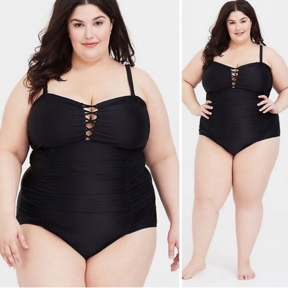 TORRID black lattice front one piece swimsuit Ruched Front Plus Size 4x